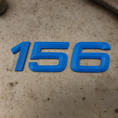 Badge emblème "156" pour Alfa Romeo – Remplacement emblème arrière - 3D Store Concept