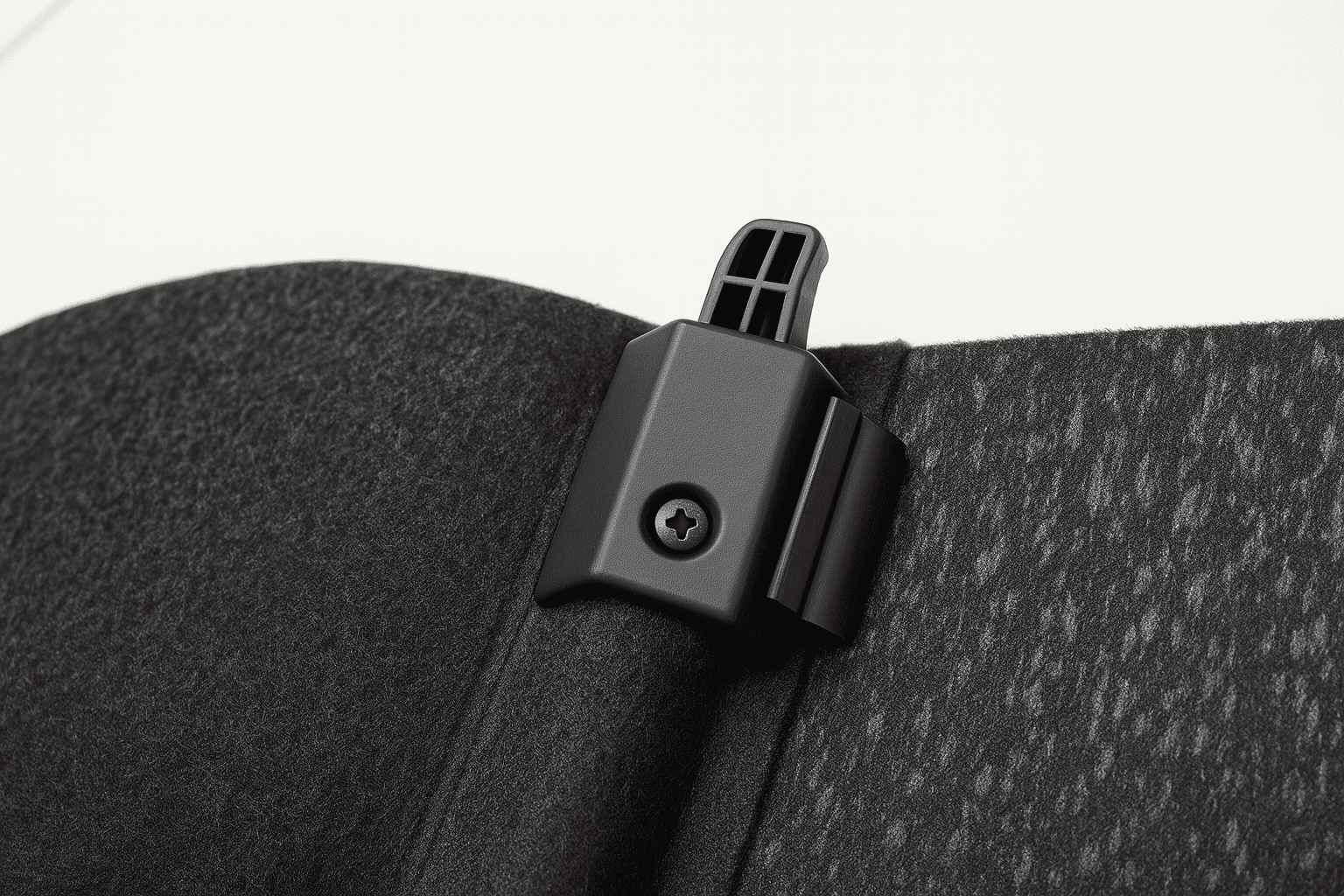 Clip fixation tablette coffre Renault Clio 3 – Remplacement d’origine - Miniature 2