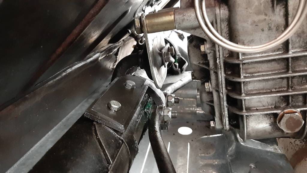 Outil de centrage direction adapté à Citroën 2CV – Réglage du parallélisme